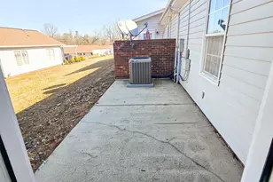 151 24th St NW, Hickory, NC 28601 - Photo 32