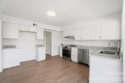 7027 Quail Hill Road, Charlotte, NC 28210 - Photo 12