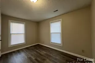 605 Scruggs St, Gastonia, NC 28052 - Photo 6