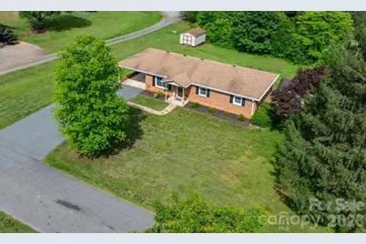 2609 Raintree Street, Connelly Springs, NC 28612 - Photo 8