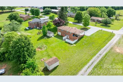 2609 Raintree Street, Connelly Springs, NC 28612 - Photo 6