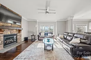 4963 Old River Dr, Hickory, NC 28602 - Photo 10