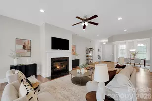 14920 High Bluff Ct, Charlotte, NC 28278 - Photo 8