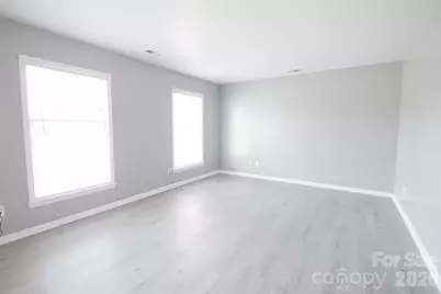 2220 Gaines Avenue, Gastonia, NC 28054 - Photo 8