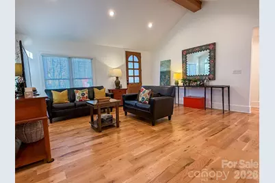 85 20th Avenue NW, Hickory, NC 28601 - Photo 10