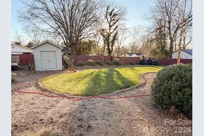 85 20th Avenue NW, Hickory, NC 28601 - Photo 40
