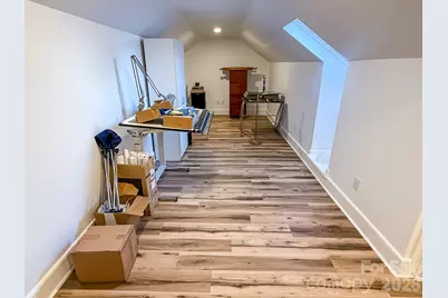 85 20th Avenue NW, Hickory, NC 28601 - Photo 34