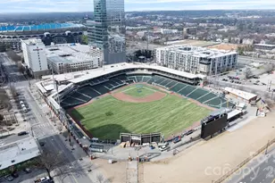 333 W Trade St, Charlotte, NC 28202 - Photo 22