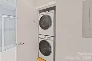 333 W Trade St, Charlotte, NC 28202 - Photo 12