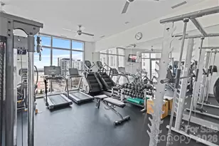 333 W Trade St, Charlotte, NC 28202 - Photo 14