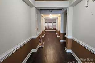 4617 Brookwood Rd, Charlotte, NC 28215 - Photo 6