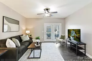 9145 McDowell Creek Ct, Cornelius, NC 28031 - Photo 8