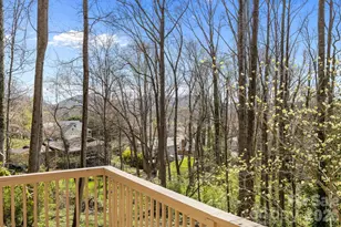 411 Overhill Dr, Hendersonville, NC 28792 - Photo 2