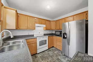 1118 St Michaels Dr SE, Conover, NC 28613 - Photo 14