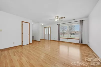 1118 St Michaels Drive SE, Conover, NC 28613 - Photo 10