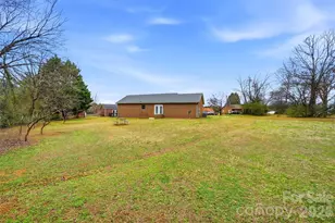 1118 St Michaels Dr SE, Conover, NC 28613 - Photo 28