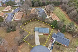 1118 St Michaels Dr SE, Conover, NC 28613 - Photo 4