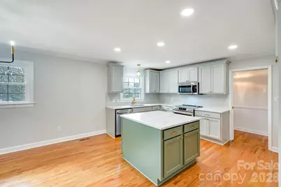 110 Scottsmoor Drive, Charlotte, NC 28214 - Photo 8