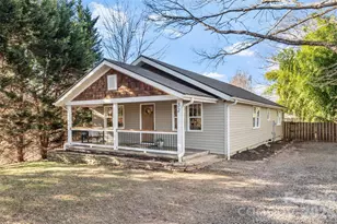 32 Youngs Cove Rd, Candler, NC 28715 - Photo 1