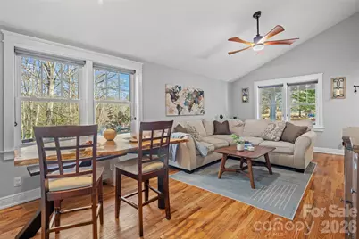 32 Youngs Cove Road, Candler, NC 28715 - Photo 6