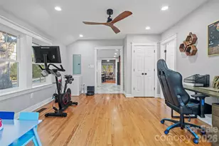 32 Youngs Cove Rd, Candler, NC 28715 - Photo 14