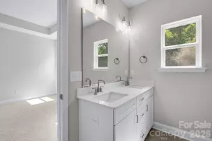 183 Cherry Spgs Ln, Asheville, NC 28804 - Photo 18