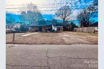 506 E Washington Avenue, Bessemer City, NC 28016 - Photo 1