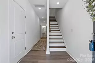 184 Cherry Spgs Ln, Asheville, NC 28804 - Photo 2