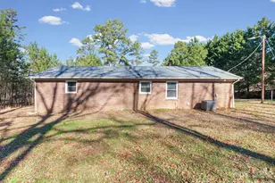 3113 Sandie Dr, Shelby, NC 28150 - Photo 2