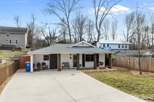 79 Bellevue Rd, Asheville, NC 28803 - Photo 2