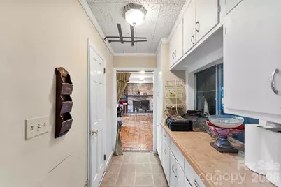 1001 Crestmere Street, Charlotte, NC 28208 - Photo 18