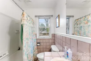 1001 Crestmere St, Charlotte, NC 28208 - Photo 24