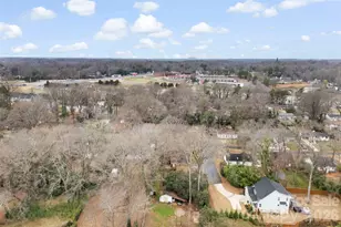 1001 Crestmere St, Charlotte, NC 28208 - Photo 10