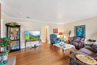 1001 Crestmere Street, Charlotte, NC 28208 - Photo 12