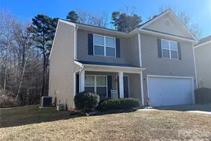 8920 Red Clay Ln, Charlotte, NC 28269 - Photo 2