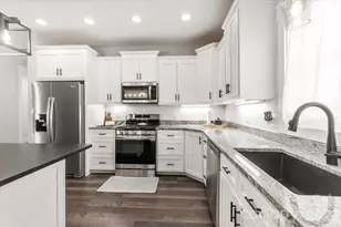 4555 Bristol Dr, Morganton, NC 28655 - Photo 6