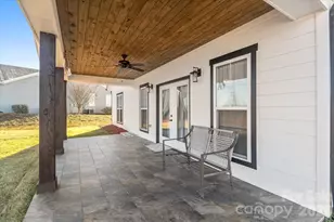 4555 Bristol Dr, Morganton, NC 28655 - Photo 32