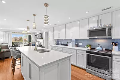 18789 Vineyard Point Lane, Cornelius, NC 28031 - Photo 6