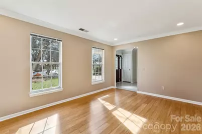 9800 Beaver Hollow Court, Charlotte, NC 28269 - Photo 8