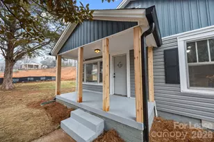 713 2nd St Pl SW, Conover, NC 28613 - Photo 2