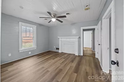 713 2nd Street Place SW, Conover, NC 28613 - Photo 4