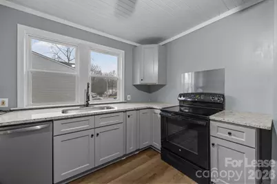 713 2nd Street Place SW, Conover, NC 28613 - Photo 10