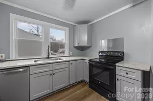 713 2nd St Pl SW, Conover, NC 28613 - Photo 10