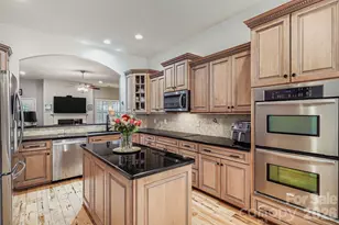 13419 Reunion St, Charlotte, NC 28278 - Photo 2