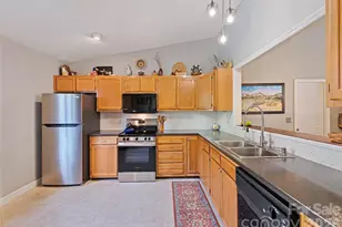 12 Willow View Dr, Franklin, NC 28734 - Photo 16