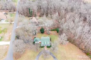 1223 Creek Side Dr, Conover, NC 28613 - Photo 48