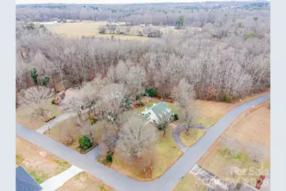 1223 Creekside Drive, Conover, NC 28613 - Photo 2