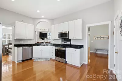 3043 Windsor Meadow Lane, Matthews, NC 28105 - Photo 10