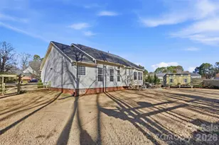 3043 Windsor Meadow Ln, Matthews, NC 28105 - Photo 16