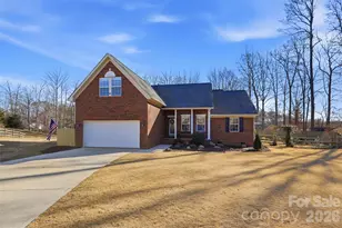 3043 Windsor Meadow Ln, Matthews, NC 28105 - Photo 2